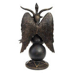 statue baphomet chèvre ailes dragon noir bougies rouges décoration gothique fantaisie occulte