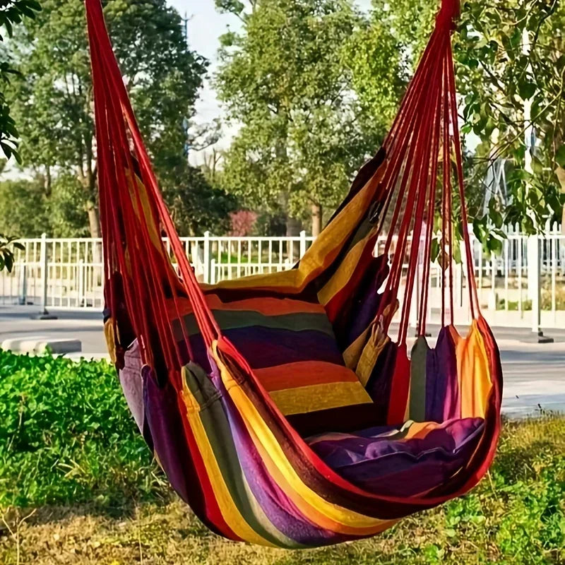 chaise suspendue bébés toile sangles rayures horizontales moderne confortable coussin oreiller sac poussette rouge