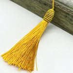 pompons polyester 15cm couleur beige rouge jaune bleu clair rose bleu marine décoratif vêtement
