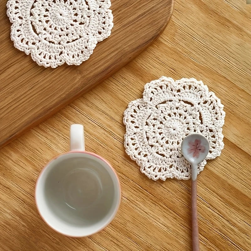 serviettes table crochet motif floral traditionnel beige clair tapis coussinets artisanal pièces decoration table