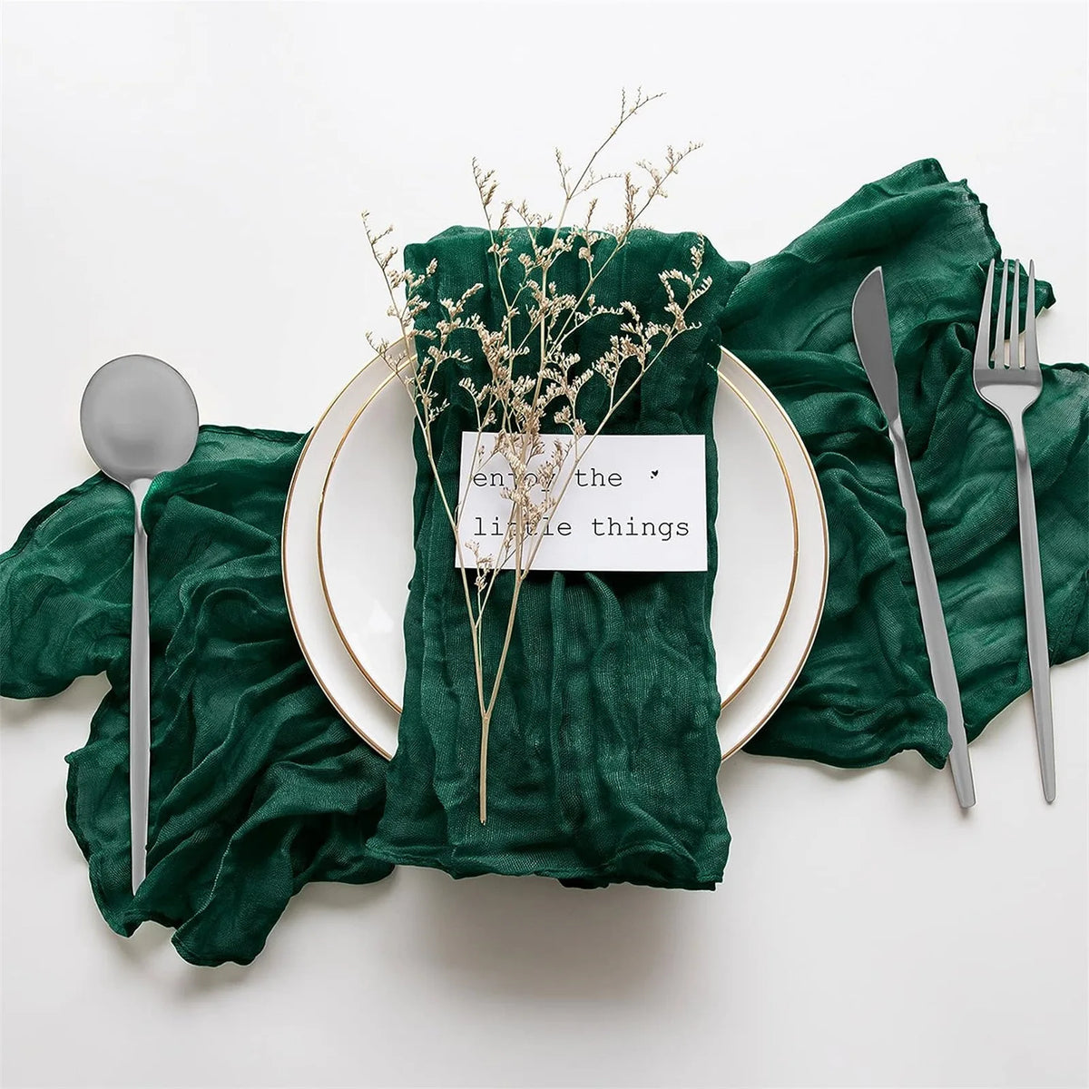 serviettes gaze coton bleu clair rayures fines élégantes mariage table décoration rustic farmhouse