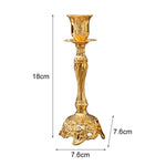 bougeoirs or argent ornements baroques chandelles mariage décoration intérieure classique gravures détaillées