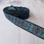 ruban polyester largeur 5cm motifs fleurs broderies couleurs noir bleu vert orange élégant rideaux