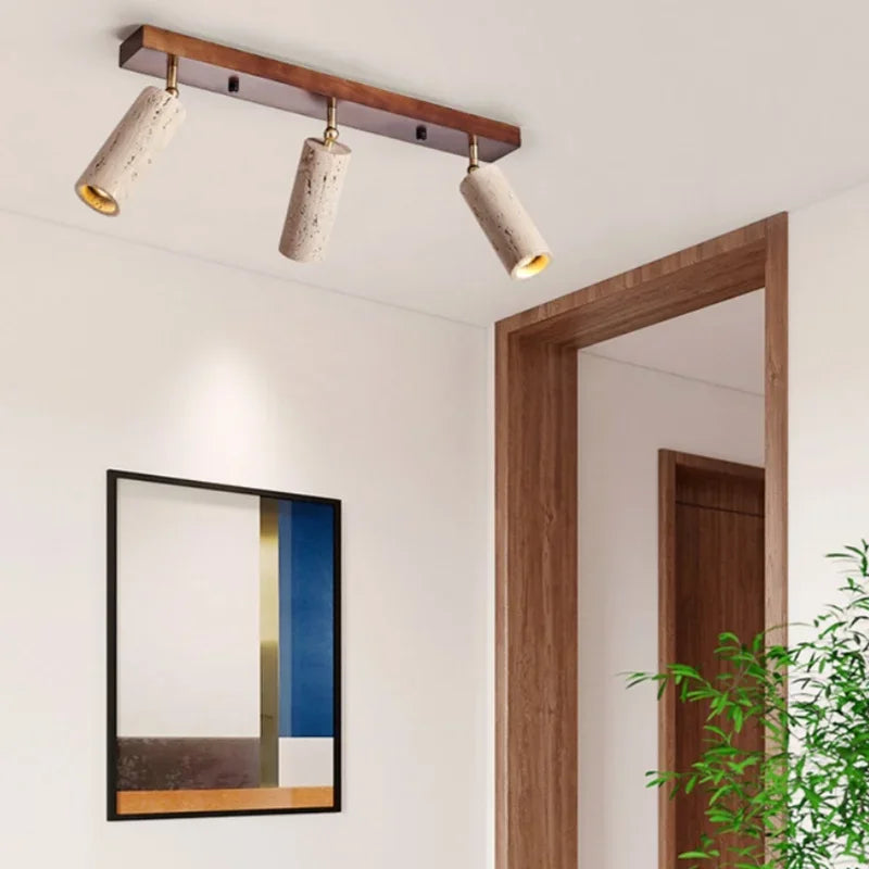 plafonnier moderne quatre lampes bois naturel finition minimaliste quatre ampoules E27