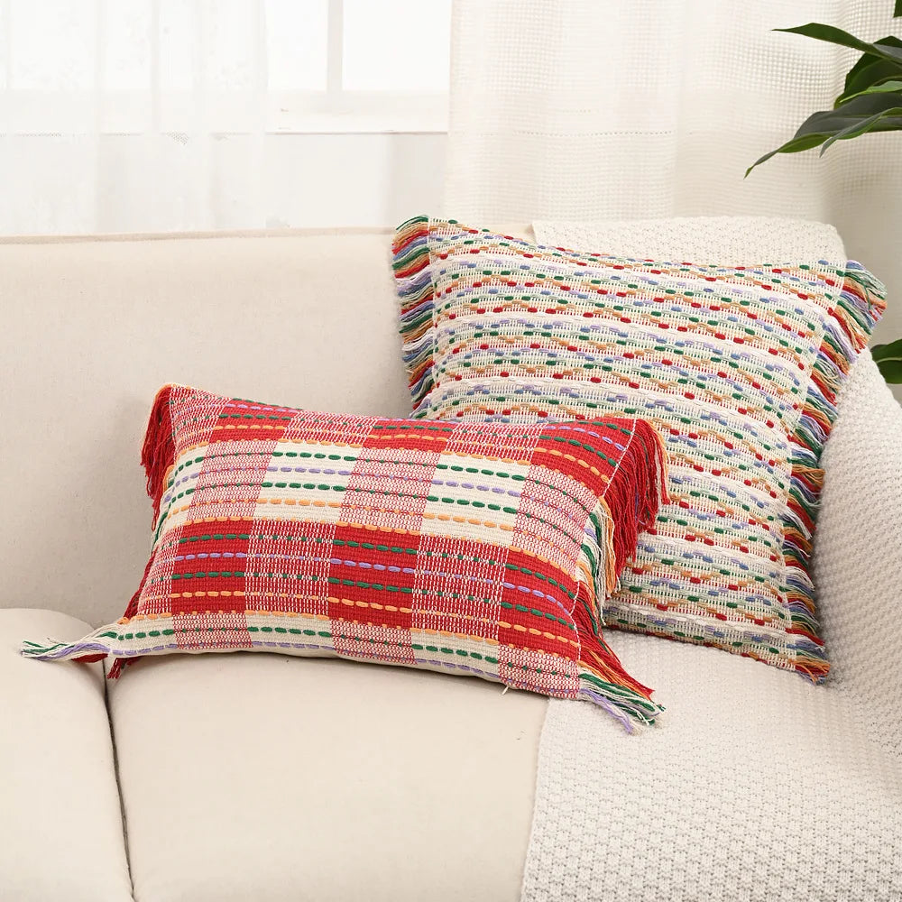 housses coussins carrées jacquard géométriques coton linge adhésives boho chic rouges blanches vertes maison