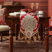 nappe table rouge motif floral brodé tassel élégant décoration orientaliste