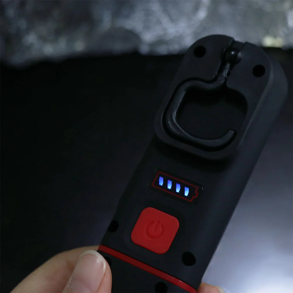 lampe torche rechargeable usb noire rouge crochets rotatifs indicateur charge moderne