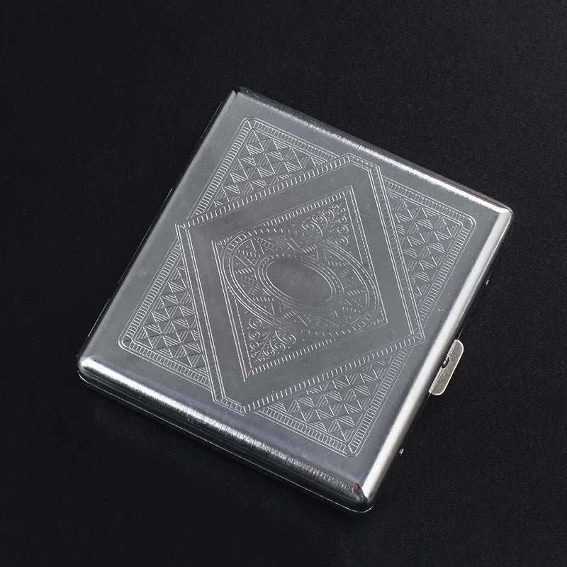 boîtes cigarettes argentées émaillées motifs floraux géométriques pliables contenant cigarettes classiques