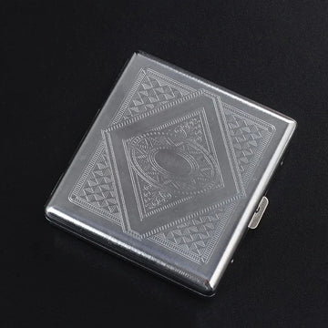 boîtes cigarettes argentées émaillées motifs floraux géométriques pliables contenant cigarettes classiques