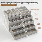 boîte bijoux velours beige clair poignées moderne rangement colliers bagues montres boucles d'oreilles