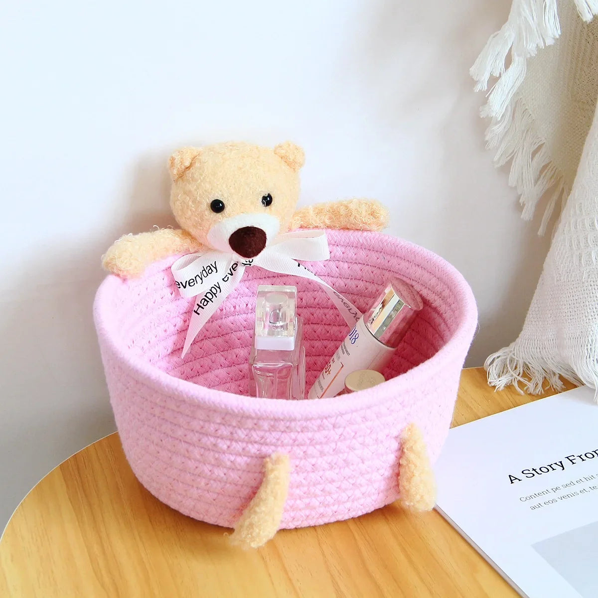 panier tissé réutilisable rangement enfant oiseaux peluche bijoux couleurs douces moderne