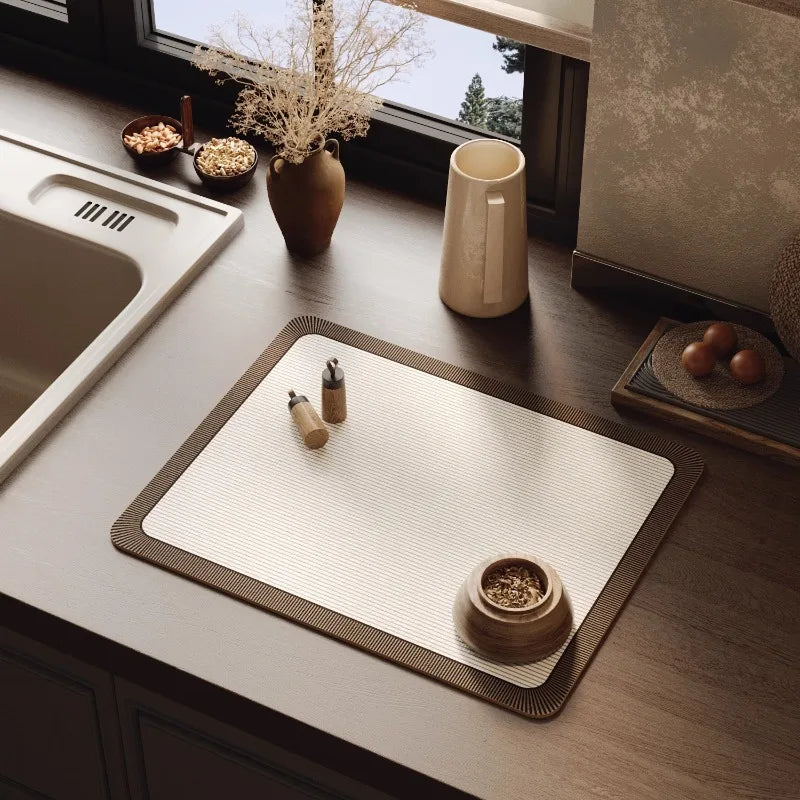 tapis séchage vaisselle cuisine noir microfibre antidérapant absorbant moderne évier plan travail