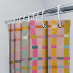 rideau douche moderne carreaux colorés rose vert jaune opacité tapis bain imperméable anneaux métal