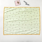 tapis jeu bébé motifs oursons soleil feuilles oursins couleurs blanc rose beige vert jaune