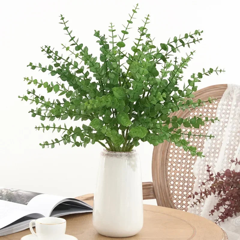 bouquet artificiel feuilles ovales fleurs roses vase blanc extérieur intérieur décoration naturelle minimaliste