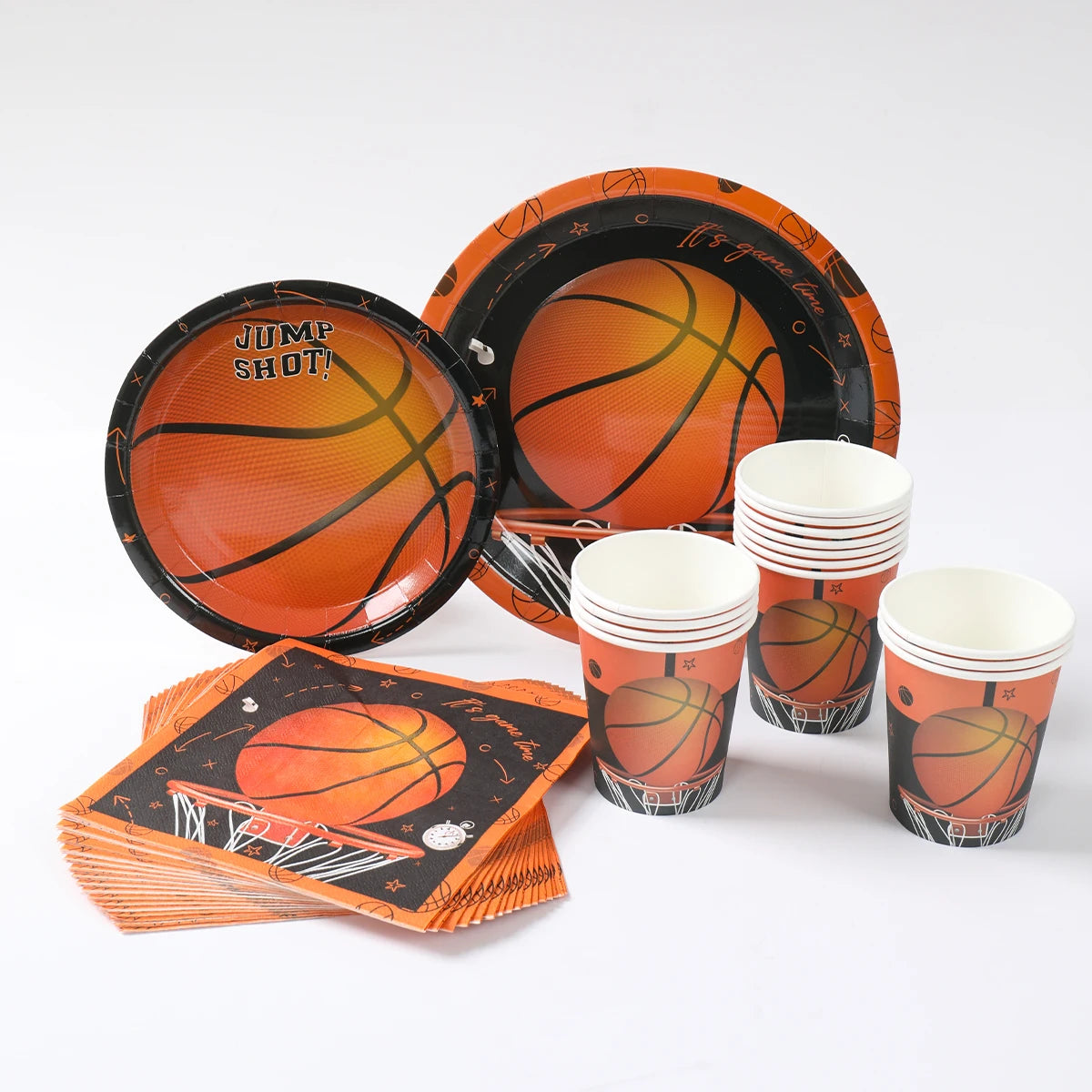 décoration fête anniversaire basket ball assiettes gobelets serviettes guirlande ballon bouteille table orange noir