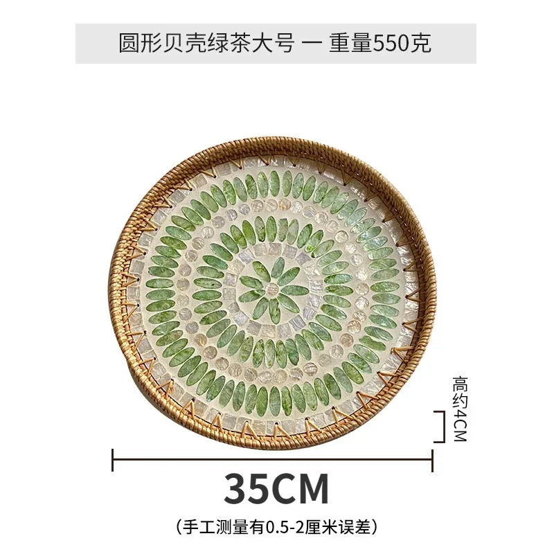 plateau rond rotin coquillages feuilles naturelles décoration boho assiette fruits pain petit déjeuner