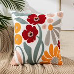 coussin carré blanc motif floral moderne brodé fleurs multicolores amovible lavable