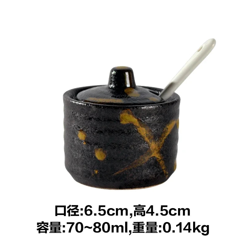pot condiments porcelaine broyeur épices cuillère fleurs blanches motifs floraux rustique