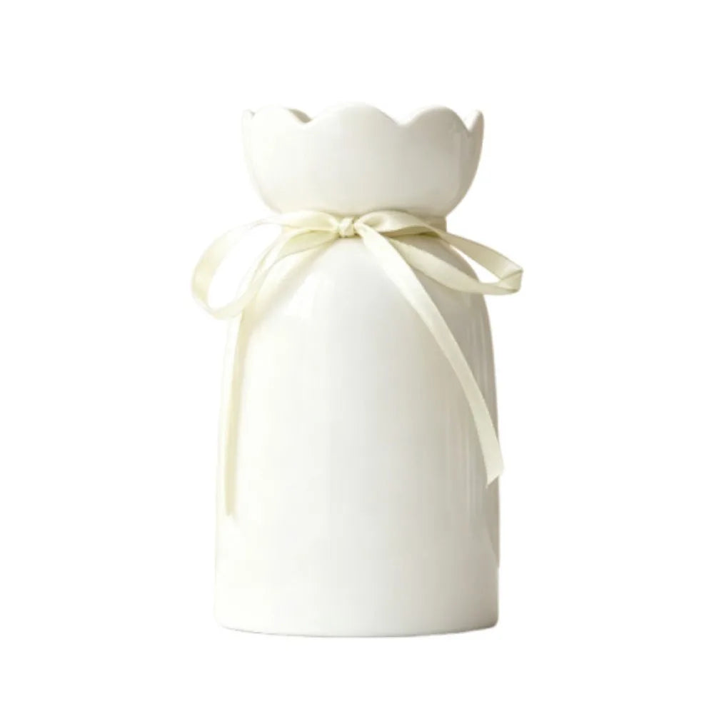 vase céramique blanc moderne poterie lisse ruban décoration intérieur simple table restaurant
