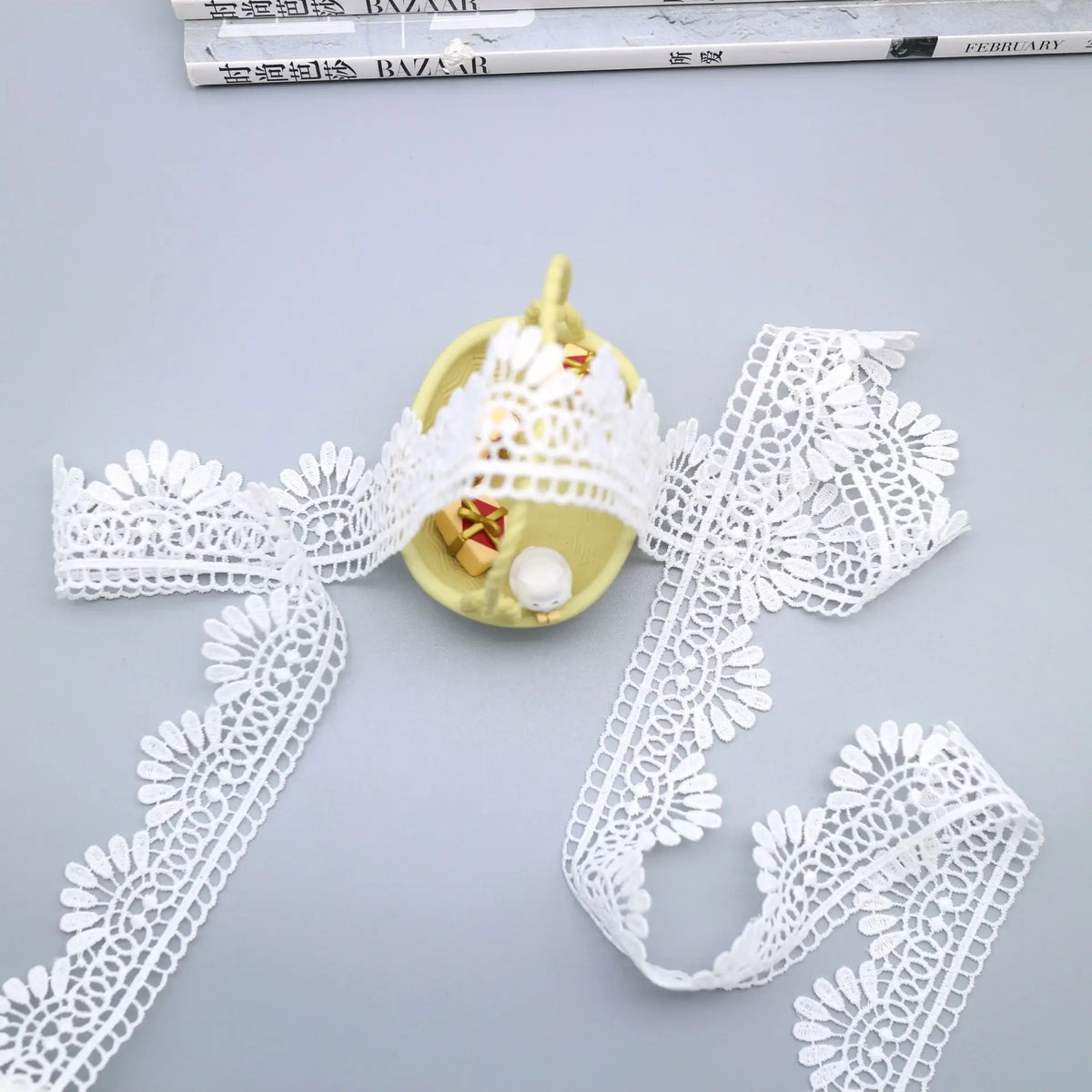 ruban dentelle motif floral blanc largeur 3cm polyester soluble eau mariage décoration classique élégante