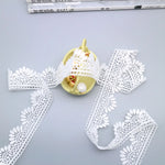 ruban dentelle motif floral blanc largeur 3cm polyester soluble eau mariage décoration classique élégante