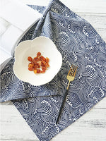 serviettes cuisine bleu marine blanc motif ondulé clips dorés moderne 30x45cm poly coton nhà