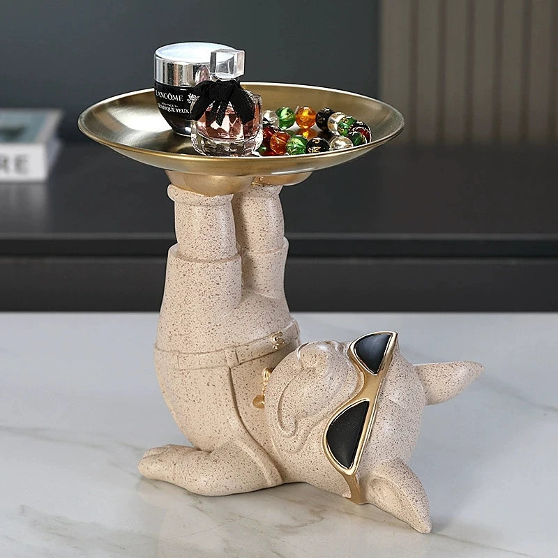 décoration moderne sculpture chien lunettes plateau ornement résine noir beige crème humoristique