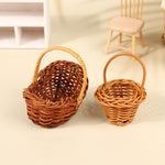 panier tressé marron clair traditionnel poignée jeu enfant imitation maison poupée accessoire nature animaux