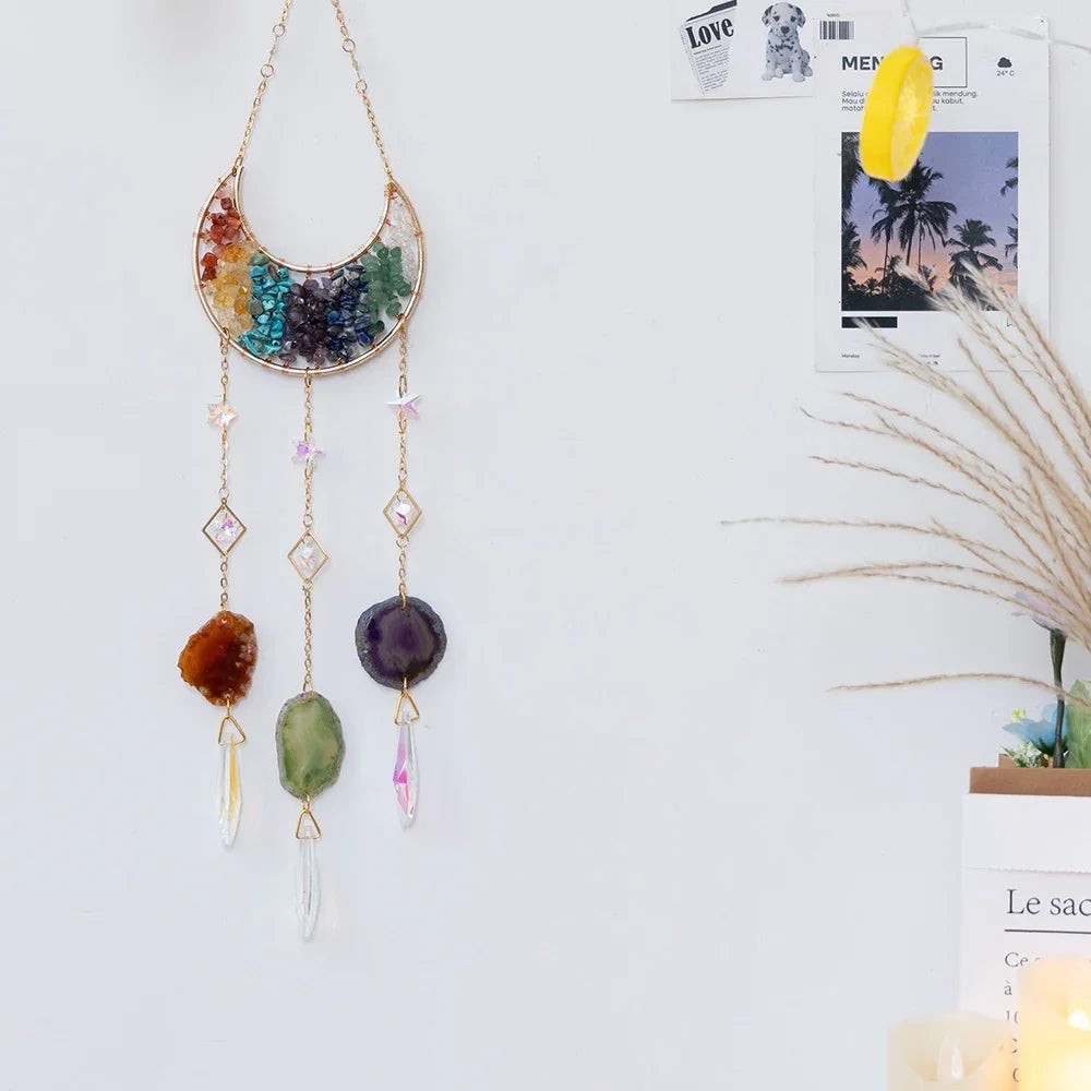 décoration murale croissant lune semi précieuses feuilles dorées boho chic chambre