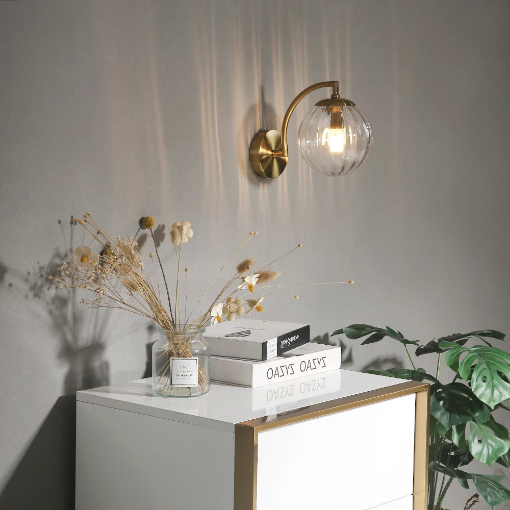 lampe murale moderne or métallique verre transparent strié cuisine chambre coucher salle manger