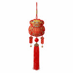 décoration murale chinoise brodée rouge or poissons clochettes rubans suspension artisanale festive