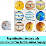 boules décoratives planètes suspension fil blanc jaune orange bleu vert marron rose gris rayures