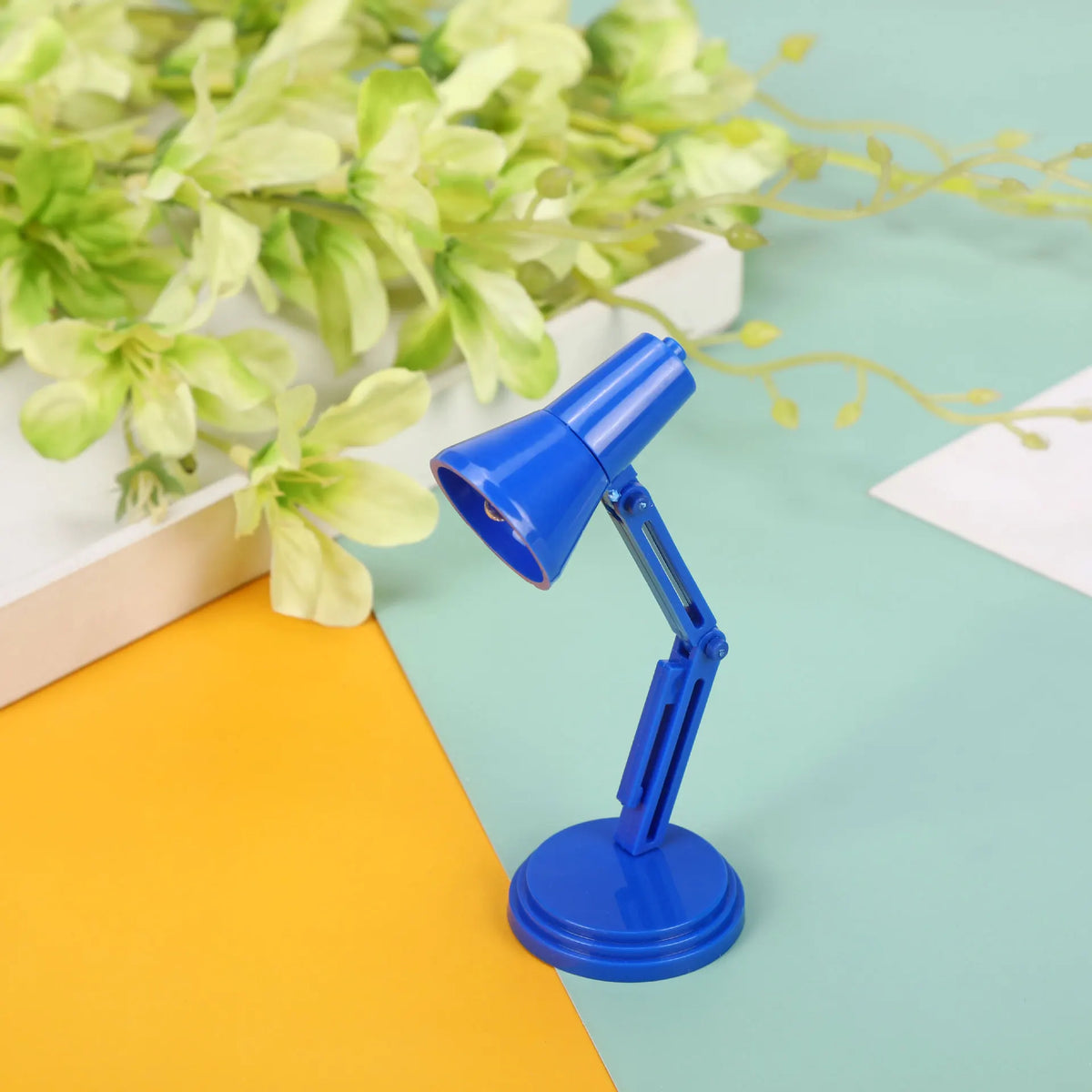 mini lampe lecture led magnétique pliable nuit protection yeux moderne pince livre base stable