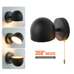 Détail de l'abat-jour coloré de l'applique murale LED