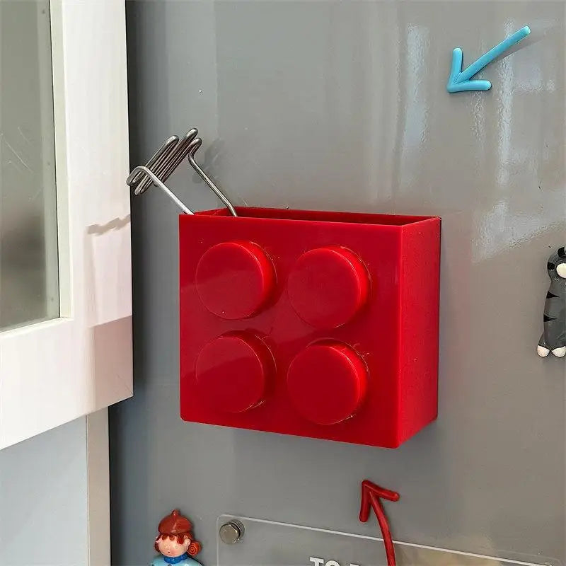 boîtes rangement magnétiques murales couleurs jaune vert bleu rouge moderne ludique cercles brique lego