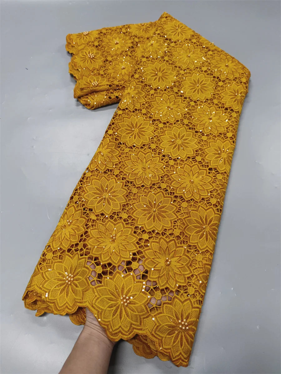 tissu dentelle coton vert bleu marine doré fleurs géométriques élégant perlesOpaque