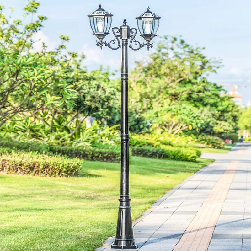 lampadaire solaire led noir doré ornements métalliques verre translucide classique vintageextérieur