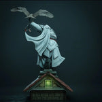 statue grise rouge verte bleue armure cape plumes fantastique médiéval oiseau structure