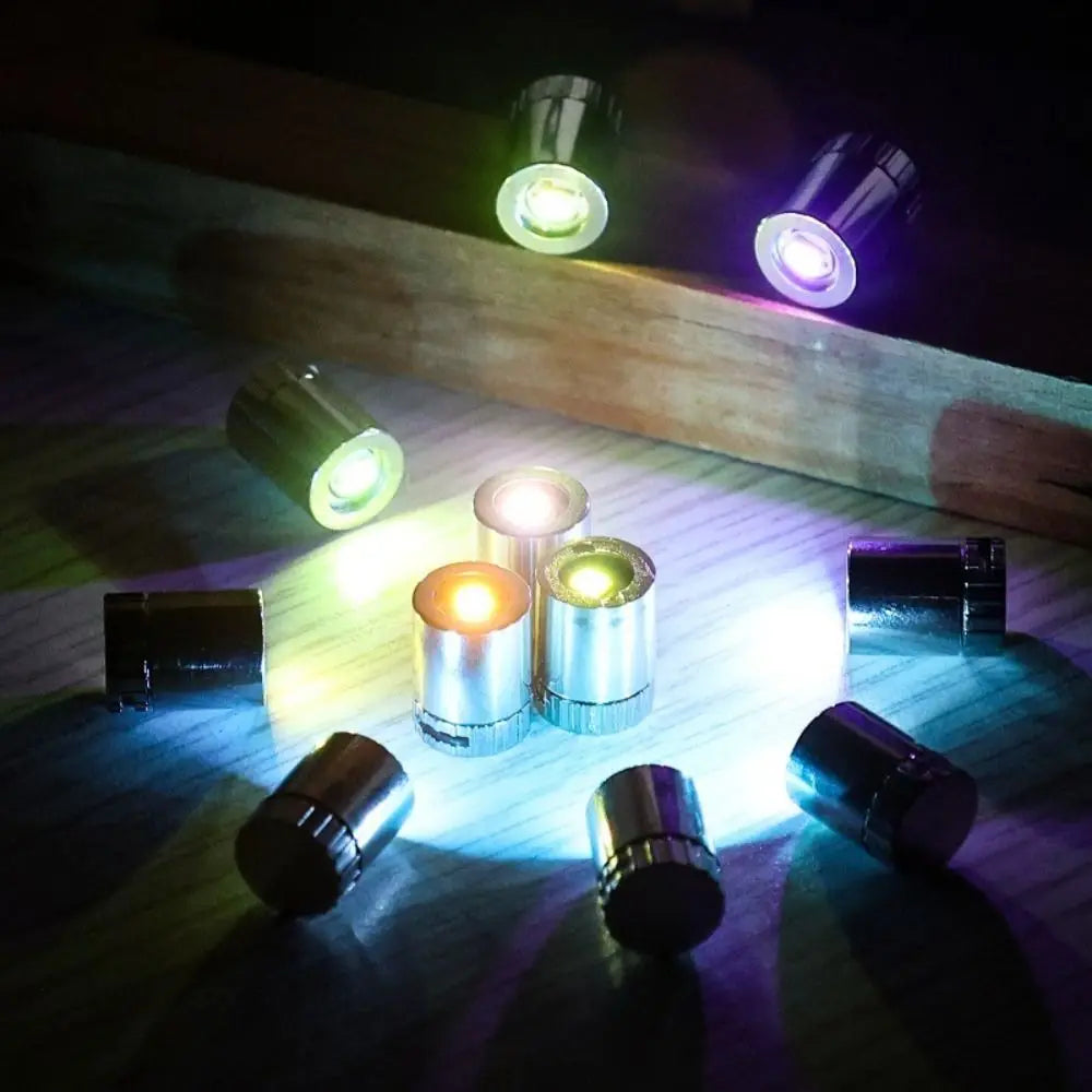 projecteurs led argentés autocollants modernes compacts festifs lumineux chaleureux ambre blanc violet gris