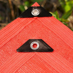 Voile d'ombrage rectangulaire sur une pergola de jardin