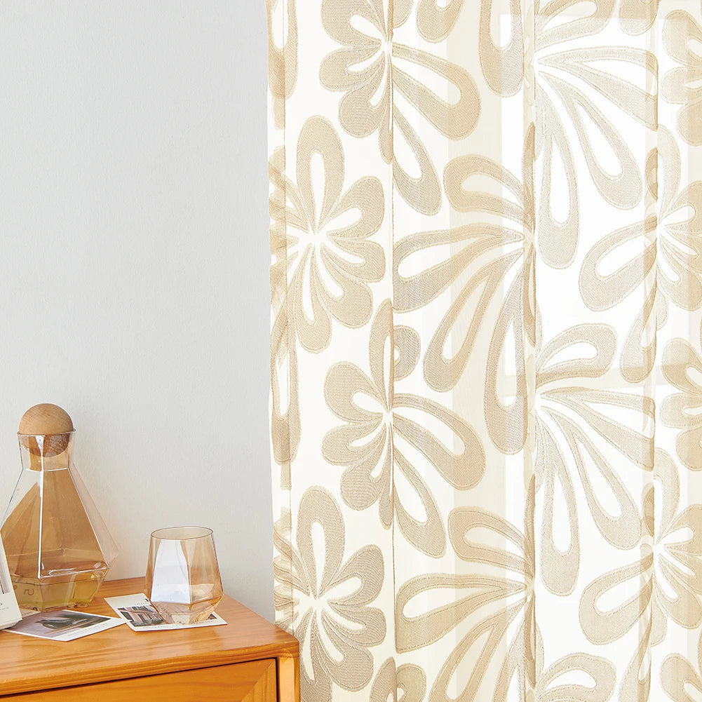 rideau moderne polyester jacquard fleurs stylisées transparent blanc beige maison hospitalité 132x243cm