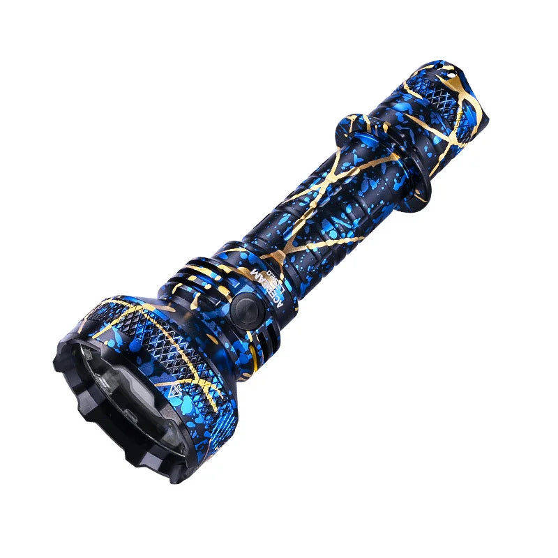 lampe torche super lumineuse rechargeable 500m distance éclairage led aluminium noir texturé pratique robuste
