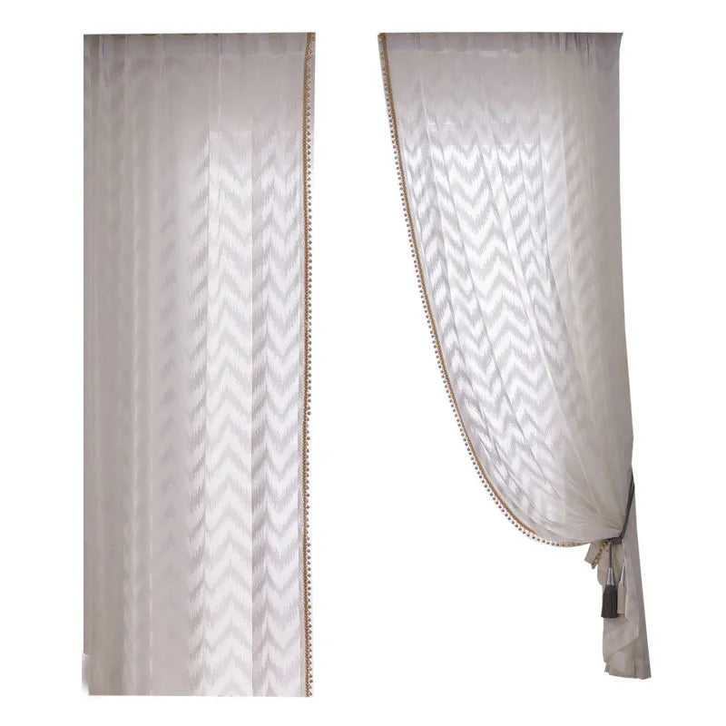 rideau blanc moderne transparent rayures diagonales dorés boules décoratives salon chambre fenêtre