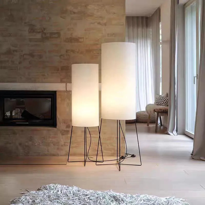 lampe sol moderne led blanc texture rugueuse interrupteur bouton éclairage ambiance chambre salon