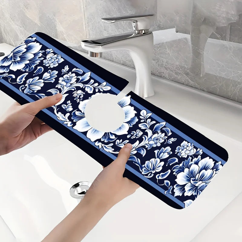 tapis cuisine bleu marine fleurs blancs antidérapant rapide absorption eau durable réutilisable comptoir bar
