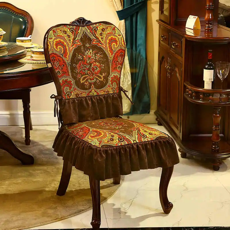 coussin chaise vintage imprimé floral paisley marron rouge bleu beige fixations mariage