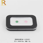 boîtes bijoux noir velours moderne diamants blanc rose vert fentes rectangulaires exposé