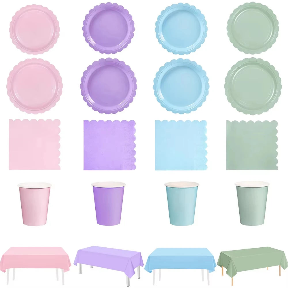assiettes papier bord dentelé rose violet bleu vert festives anniversaire mariage baby shower 10x9pouces