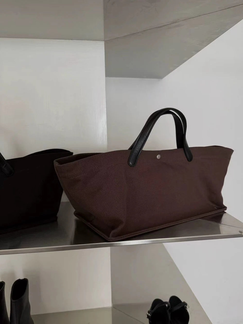 sac main toile beige bandoulière ajustable poches intérieures quatre saisons moderne chic
